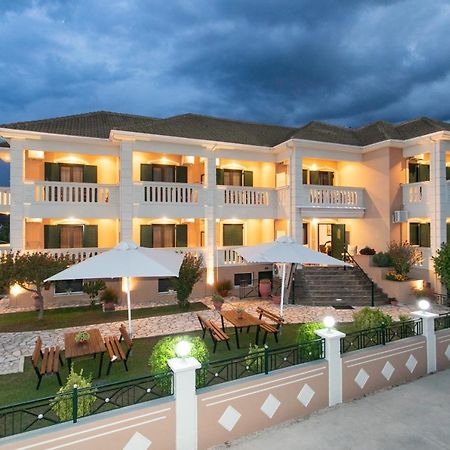 Lady Elena Hotel Ammoudia Bagian luar foto